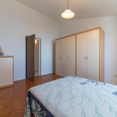 Sunrise Apartment