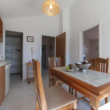 Sunrise Apartment *